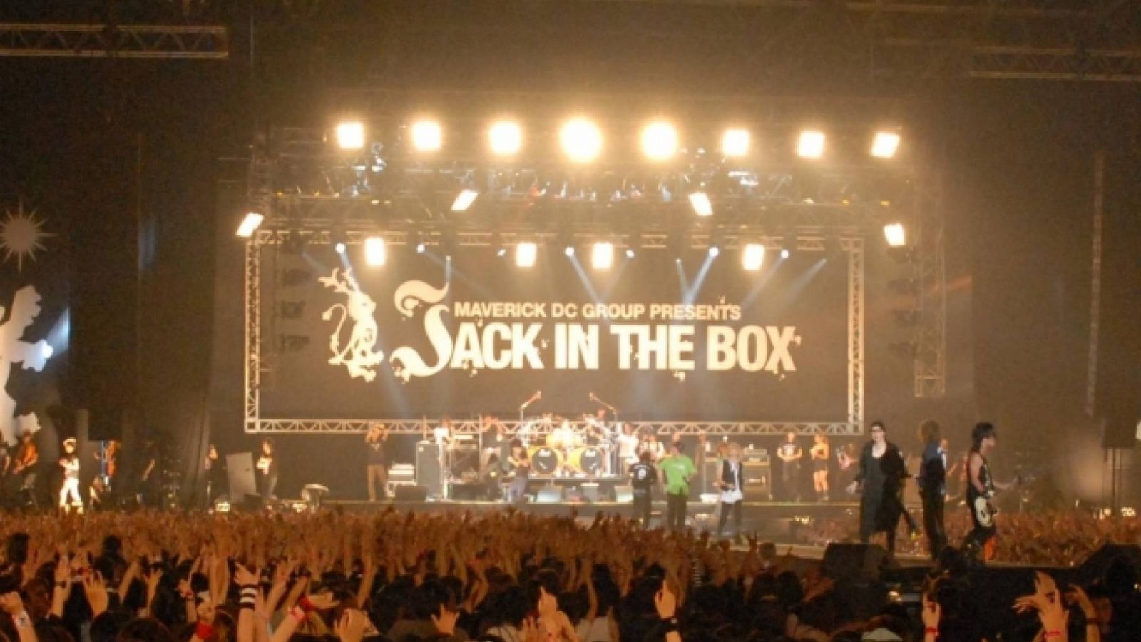 JACK IN THE BOX : projet de collecte de fonds © Maverick DC Group
