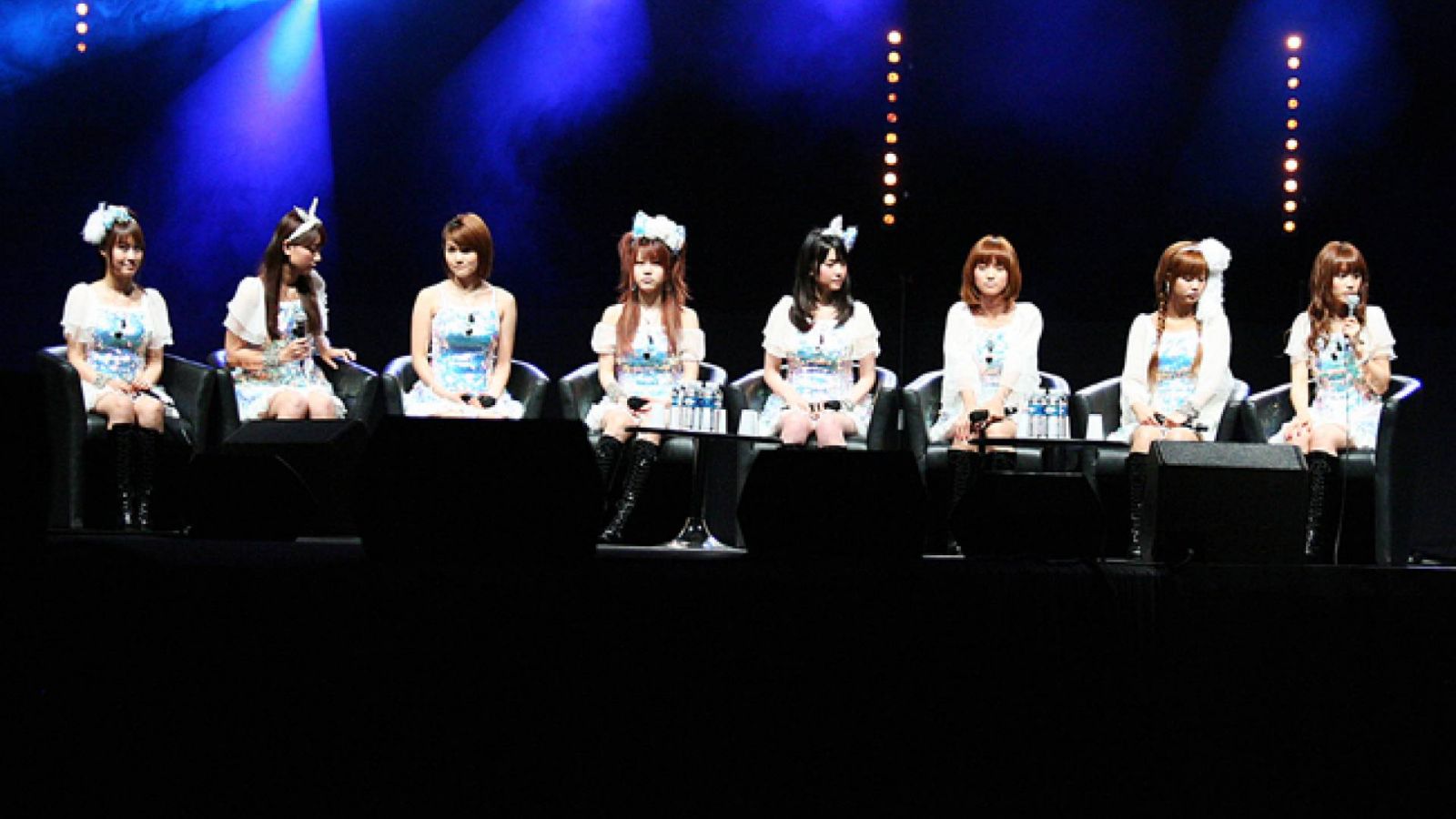 Q&A With Morning Musume at Japan Expo 2010 © Morning Musume. - JaME - Jeremy Corral