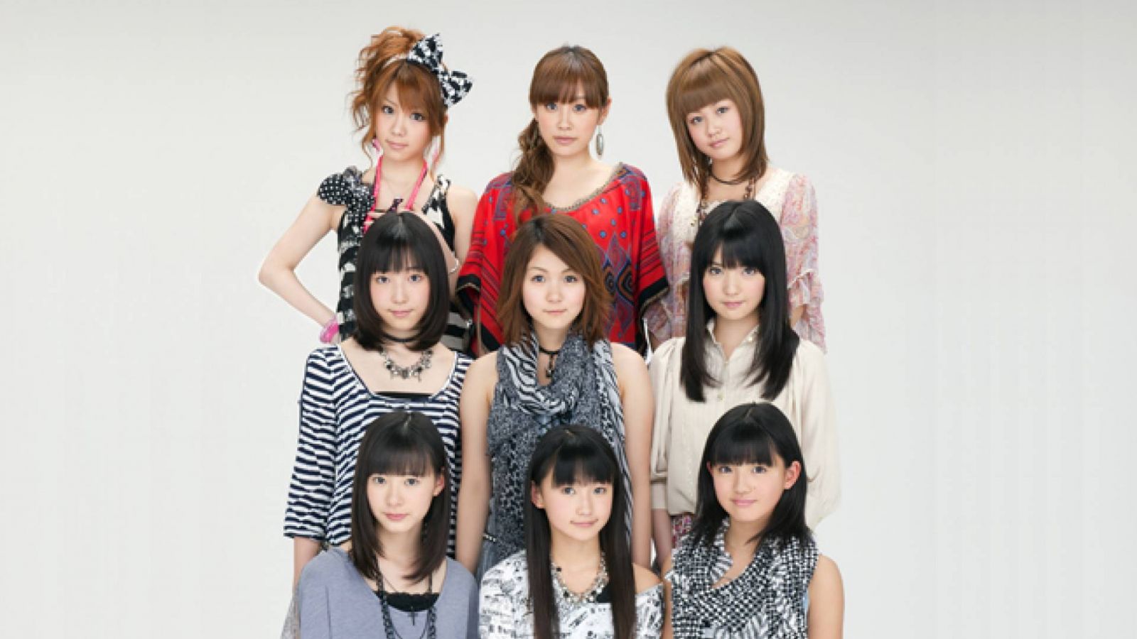 Десятое поколение Morning Musume。 © UP-FRONT AGENCY Co., Ltd.