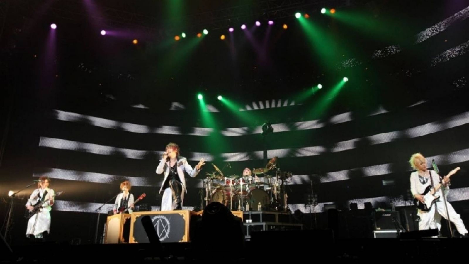 Alice Nine FINAL "TOKYO GALAXY" ao vivo no Budokan © 2011 PS COMPANY Co.,Ltd..