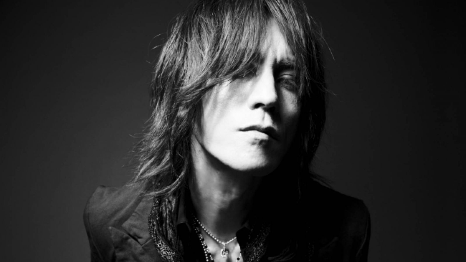 Stepping up the STAIRWAY TO FLOWER OF LIFE with SUGIZO in Taipei © SUGIZO