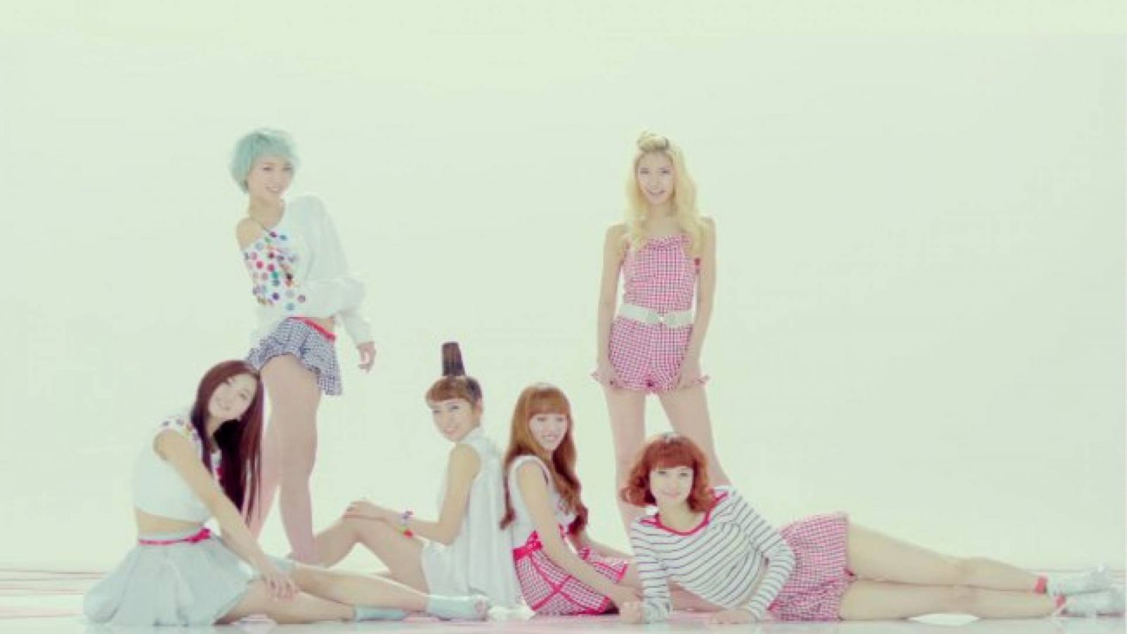 Hello Venus – Venus © Pledis Entertainment