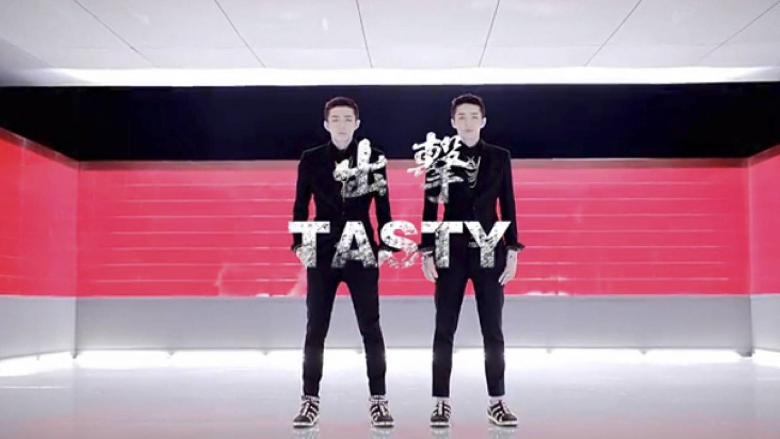 Spectacular do TASTY © Woollim Entertainmnet