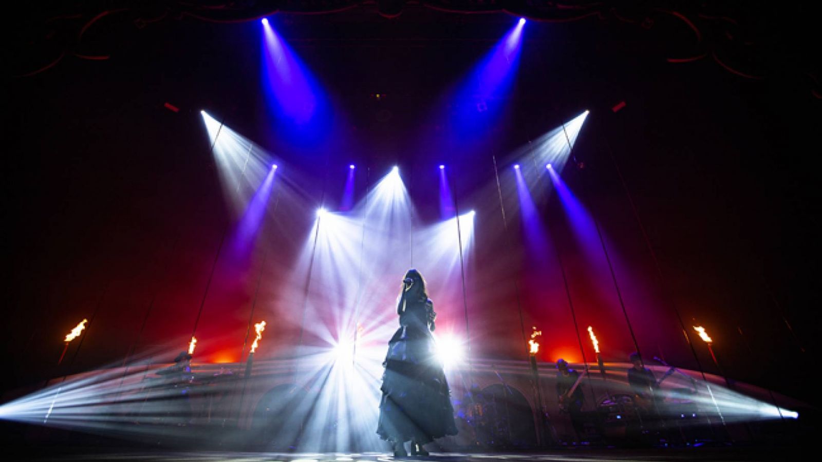 Aimer Hall Tour 18/19 "soleil et pluie" at Tokyo International Forum © SonyMusic. All rights reserved.